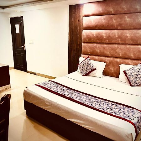 Hotel Asian Plaza Delhi Airport Neu-Delhi Exterior foto